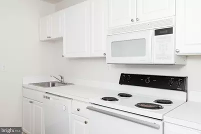 1411-5 Walnut Street #801, Philadelphia, PA 19102 - Photo 9