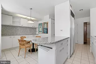 220 W Rittenhouse Square, Philadelphia, PA 19103 - Photo 11