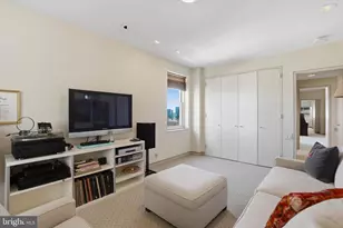 220 W Rittenhouse Square, Philadelphia, PA 19103 - Photo 17