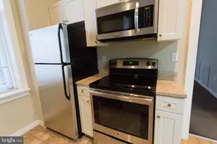 1100 Spruce St, Philadelphia, PA 19107 - Photo 9