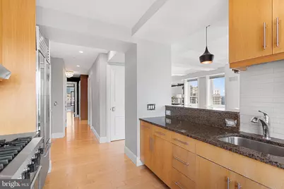 1425 Locust Street #32A, Philadelphia, PA 19102 - Photo 9