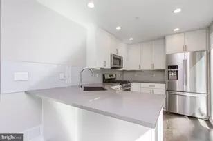 720 S Sartain St, Philadelphia, PA 19147 - Photo 3