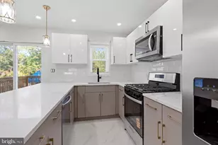 5859 Sylvester St, Philadelphia, PA 19149 - Photo 3