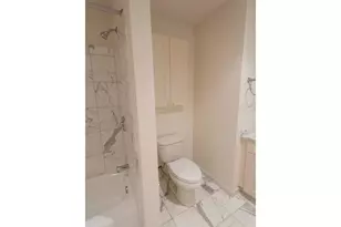 201 N 8th St, Philadelphia, PA 19106 - Photo 21