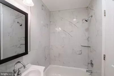 1726 Pine Street #UNIT 2F, Philadelphia, PA 19103 - Photo 5