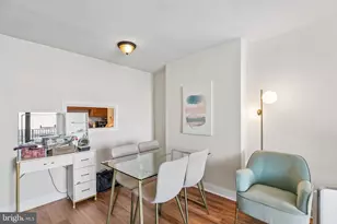 1420 Locust St, Philadelphia, PA 19102 - Photo 3