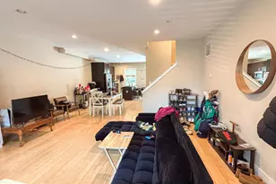 1114 Greenwich St, Philadelphia, PA 19147 - Photo 3