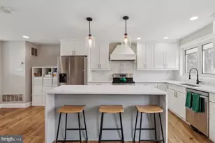 913 N Lawrence St, Philadelphia, PA 19123 - Photo 5