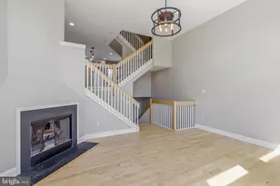 913 N Lawrence St, Philadelphia, PA 19123 - Photo 11