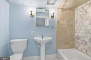 913 N Lawrence St, Philadelphia, PA 19123 - Photo 41