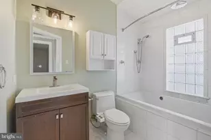 913 N Lawrence St, Philadelphia, PA 19123 - Photo 49