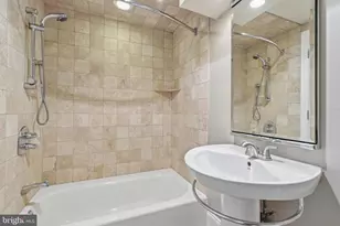 913 N Lawrence St, Philadelphia, PA 19123 - Photo 57