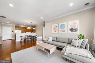 700 Commodore Court, Philadelphia, PA 19146 - Photo 3