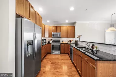 700 Commodore Court #2718, Philadelphia, PA 19146 - Photo 5