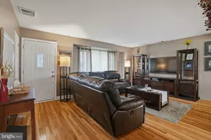 9960 Wistaria St, Philadelphia, PA 19115 - Photo 5