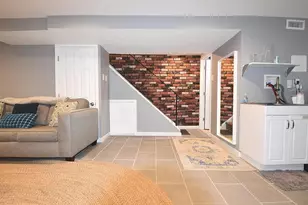 8018 Chelwynde Ave, Philadelphia, PA 19153 - Photo 17
