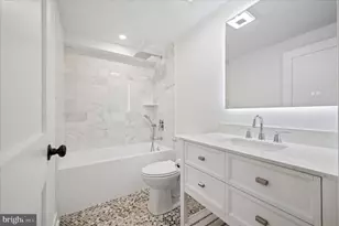 786 N Croskey St, Philadelphia, PA 19130 - Photo 9