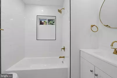 5011 Beaumont Avenue, Philadelphia, PA 19143 - Photo 15