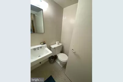 604 S Washington Square #1618, Philadelphia, PA 19106 - Photo 5