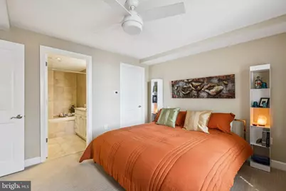 1701 Locust Street #1512, Philadelphia, PA 19103 - Photo 17