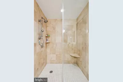 1701 Locust Street #1512, Philadelphia, PA 19103 - Photo 15
