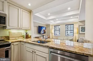 1701 Locust St, Philadelphia, PA 19103 - Photo 7