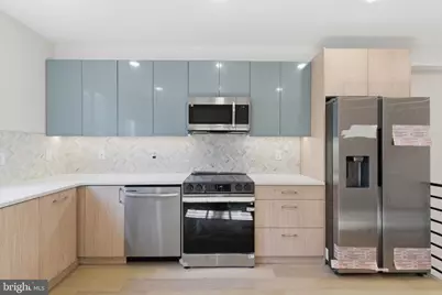 2440 E Harold Street, Philadelphia, PA 19125 - Photo 9