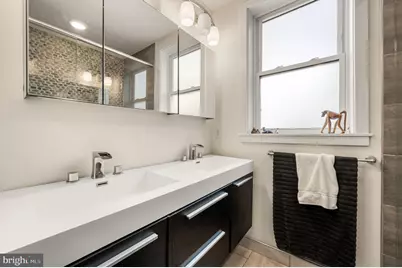 1014 S Bouvier Street, Philadelphia, PA 19146 - Photo 13