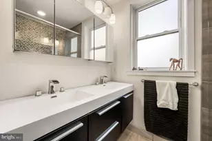1014 S Bouvier St, Philadelphia, PA 19146 - Photo 13