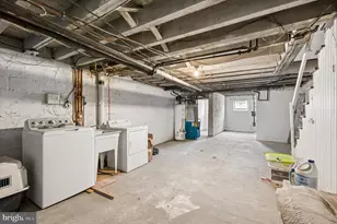 219 W Sedgwick St, Philadelphia, PA 19119 - Photo 15