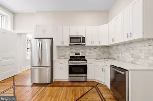 2311 Green St, Philadelphia, PA 19130 - Photo 3