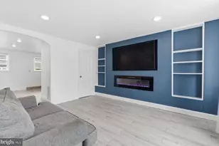 4421 E Allen St, Philadelphia, PA 19137 - Photo 3