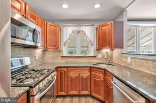 8104 Lexington Ave, Philadelphia, PA 19152 - Photo 17
