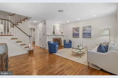 207 Delancey Street, Philadelphia, PA 19106 - Photo 3