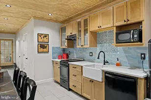 2226 Locust St, Philadelphia, PA 19103 - Photo 15