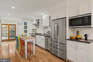 2226 Locust St, Philadelphia, PA 19103 - Photo 5