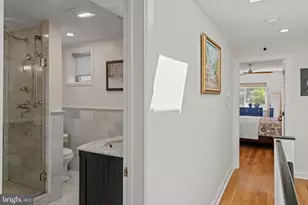 2226 Locust St, Philadelphia, PA 19103 - Photo 11