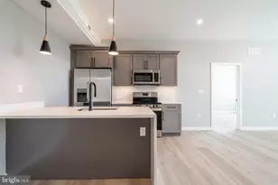 2401 Washington Ave, Philadelphia, PA 19146 - Photo 17