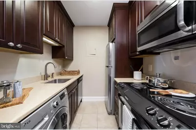 222 W Rittenhouse Square #1201, Philadelphia, PA 19103 - Photo 29