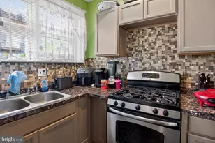 2415 S 61st St, Philadelphia, PA 19142 - Photo 15