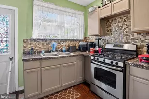 2415 S 61st St, Philadelphia, PA 19142 - Photo 11