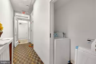 916 Pine St, Philadelphia, PA 19107 - Photo 9