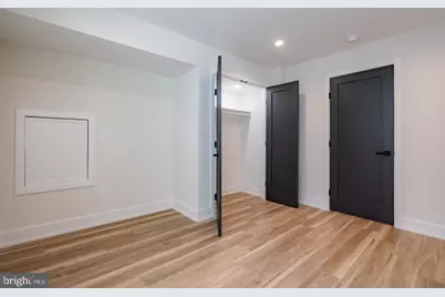 1913 S 12th Street, Philadelphia, PA 19148 - Photo 5