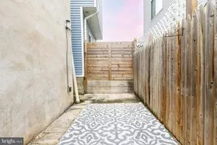 2726 Edgemont St, Philadelphia, PA 19134 - Photo 9