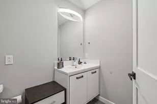 1716 W Girard Ave, Philadelphia, PA 19130 - Photo 23