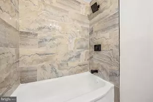 6451 Akron St, Philadelphia, PA 19149 - Photo 17