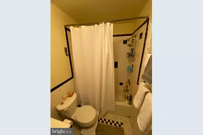 443 Fairmount Avenue #A, Philadelphia, PA 19123 - Photo 11