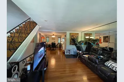 250 E Meehan Avenue, Philadelphia, PA 19119 - Photo 5