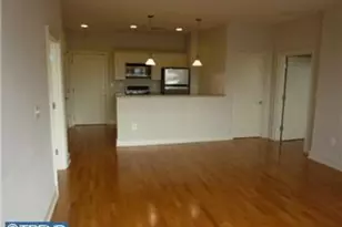 201 N 8th St, Philadelphia, PA 19106 - Photo 9