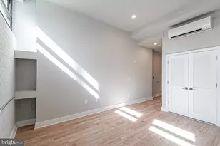 1300 S 19th St, Philadelphia, PA 19146 - Photo 5